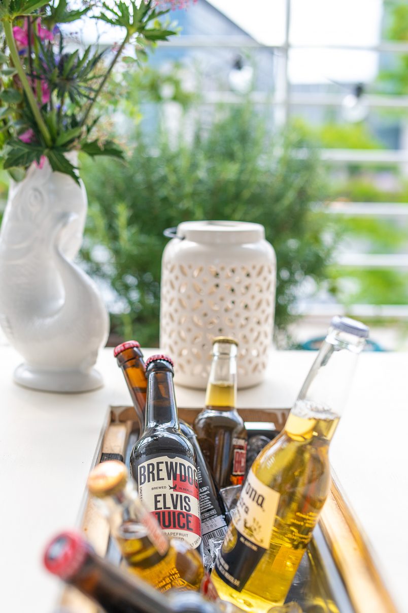 Table d'extérieur bricolage avec refroidisseur de boissons