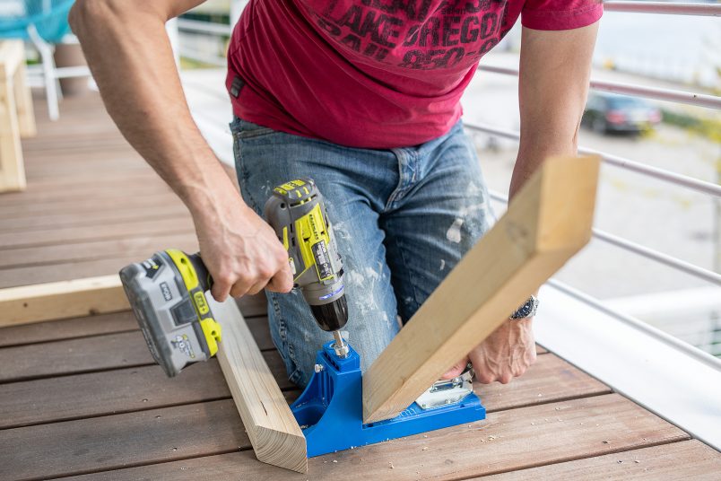 perçage d'un trou de poche à angle de 45°