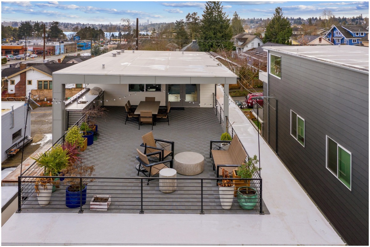 Patio avec des plantes